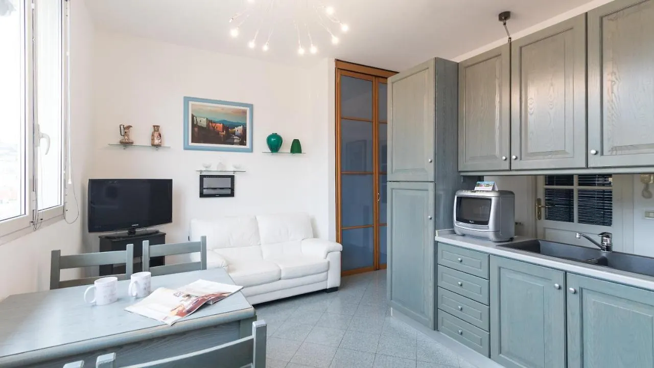 Italianway - Roma 70 Apartment Sanremo